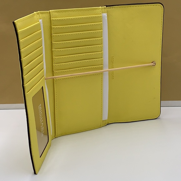 MICHAEL KORS JET SET TRAVEL LARGE TRIFOLD WALLET SUNSHINE COLOR - Picture 10 of 14